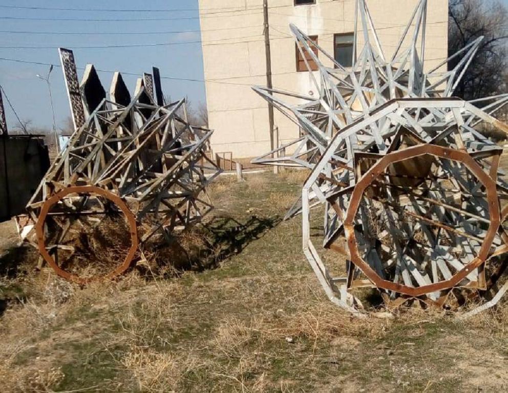 Tasada qalǵan «Báıterek»...