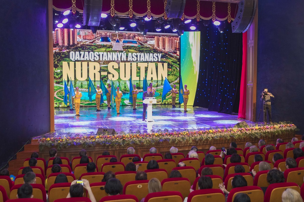 О́skemende patrıottyq aksııa ótti