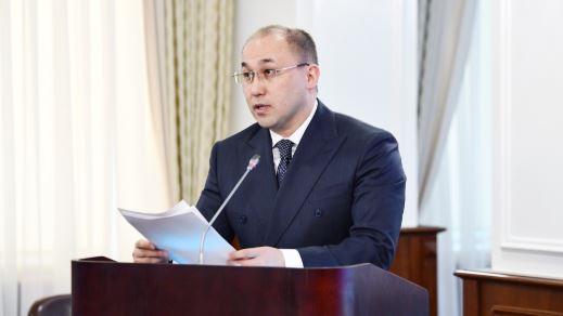 Úkimet otyrysynda Jastar jylyn ótkizý jónindegi Jol kartasyna arnalǵan tolyqtyrýlar maquldandy