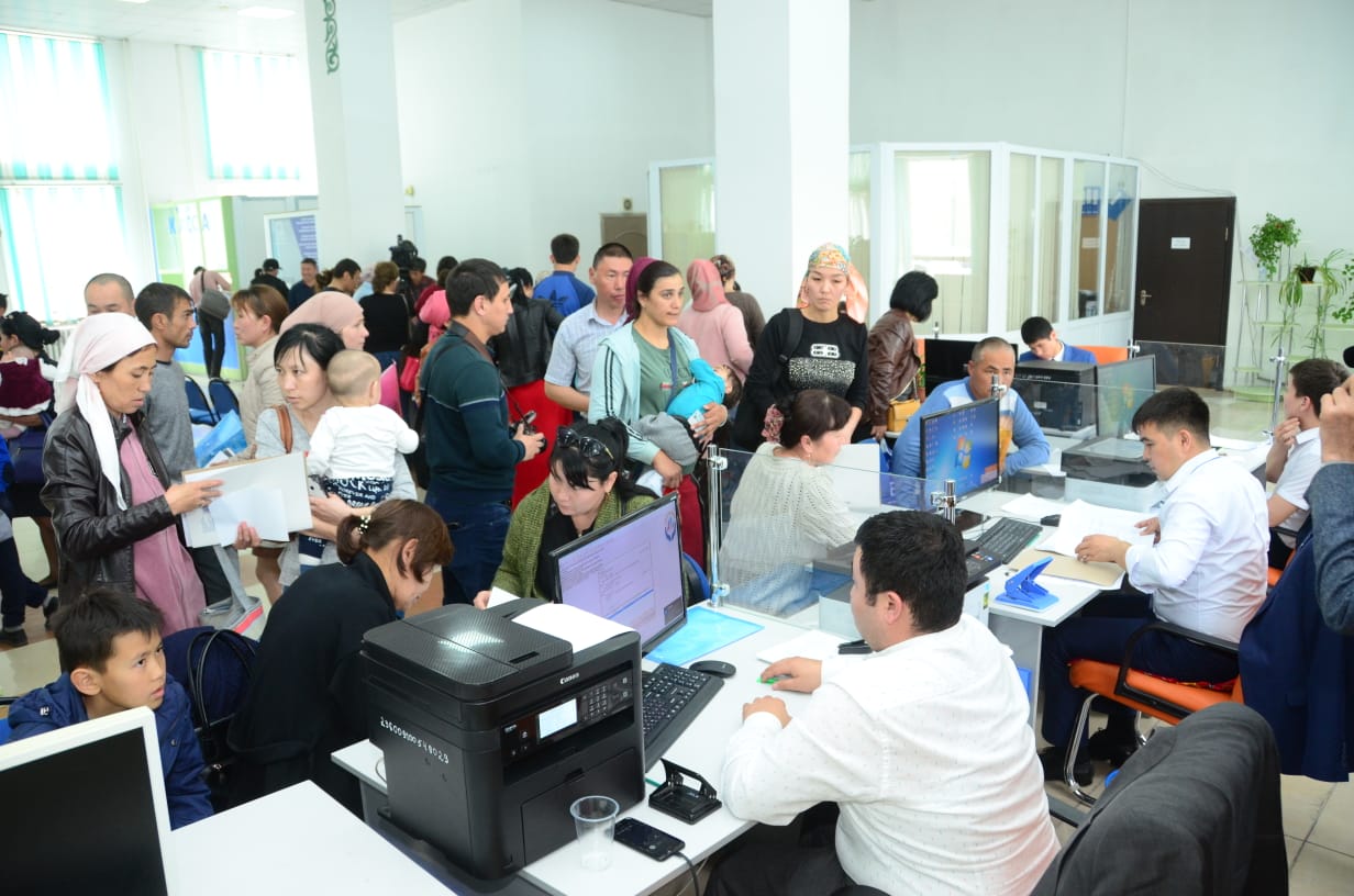 Shymkentte kóp balaly analarǵa arnalǵan áleýmettik qyzmet kórsetý ortalyqtary ashyldy