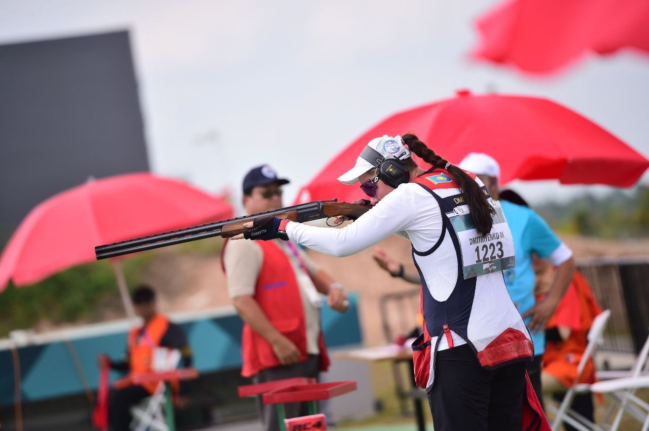 Marııa Dmıtrıenko stend atýdan lısenzııalyq álem kýboginde baq synaıdy