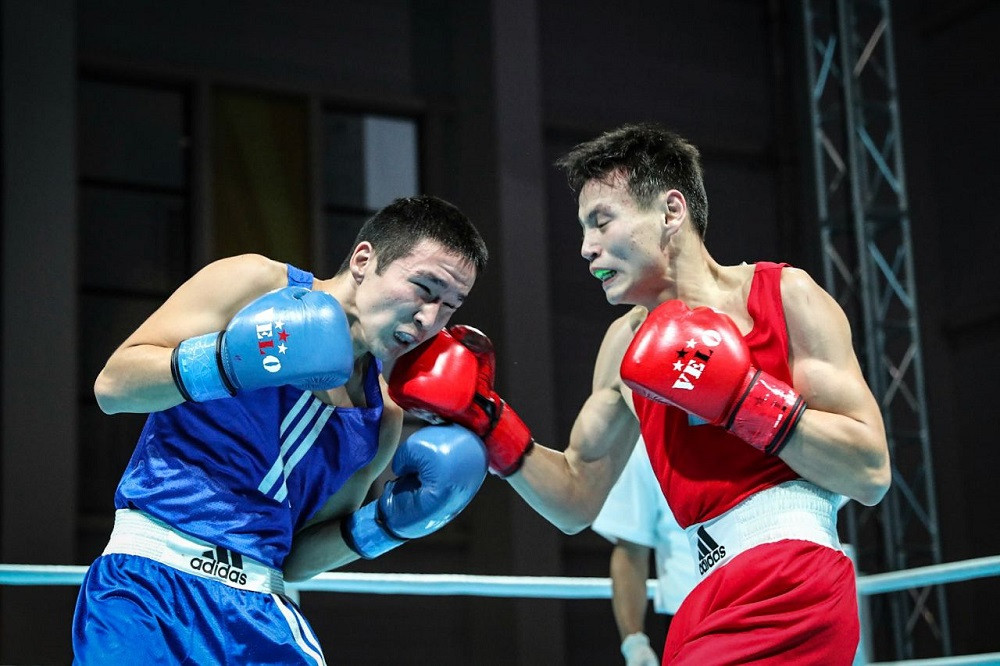 Bakýdegi halyqaralyq týrnırde úsh boksshymyz kelesi kezeńge ótti