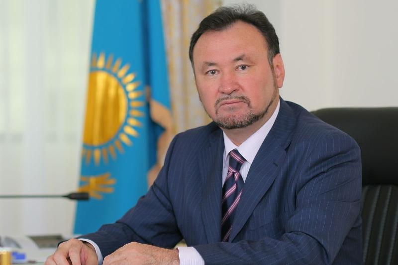 Muhtar Qul-Muhammed Senattyń Halyqaralyq qatynastar, qorǵanys komıtetine tóraǵa boldy