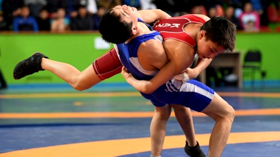 Dáýlet Turlyhanovtyń júldesi úshin jarys ótedi