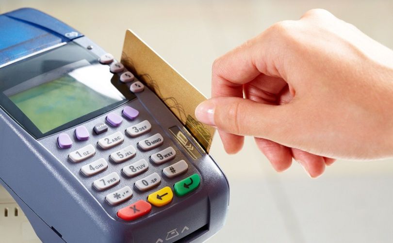 Qolma-qol aqshasyz esep aıyrysatyn qazaqstandyqtardyń sany ósip keledi