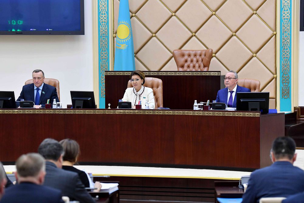 Senat «Arnaıy ekonomıkalyq jáne ındýstrııalyq aımaqtar týraly» zań qabyldady