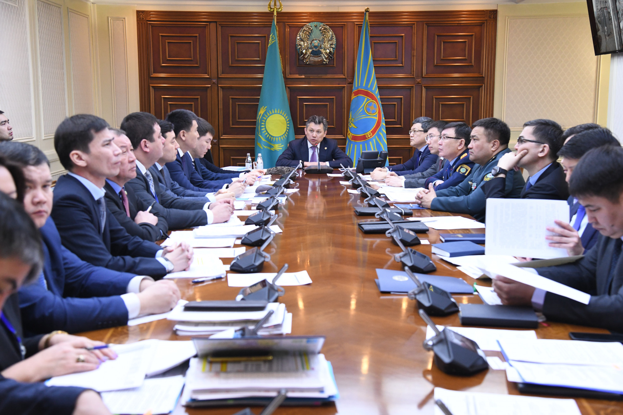 Baqyt Sultanov: «Qala batpaqqa batqan»