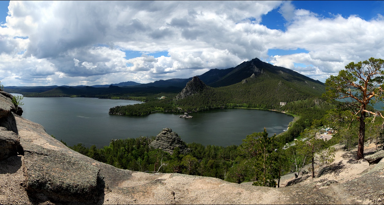 Býrabaı aýdany  turǵyndarymen kezdesti