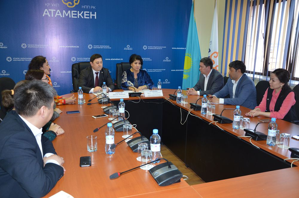 Atyraýda áleýmettik jobalar iske asa bastady