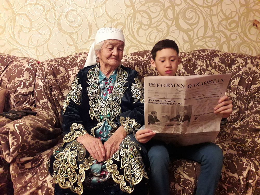 Yrys-nesibe  adal eńbekpen keledi