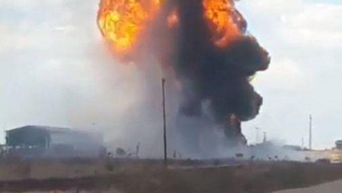 Venesýelada munaı qubyry jaryldy