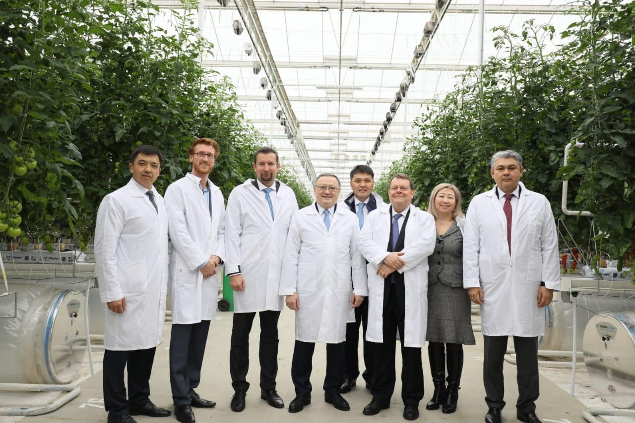 Ermek Kósherbaev Aqtóbe oblysyna jumys saparymen keldi