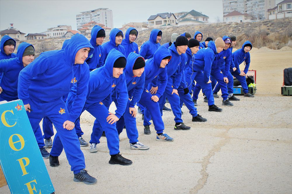 Elimizdiń Batysyndaǵy áskerı bólimder keshendik tekseris tapsyrýda