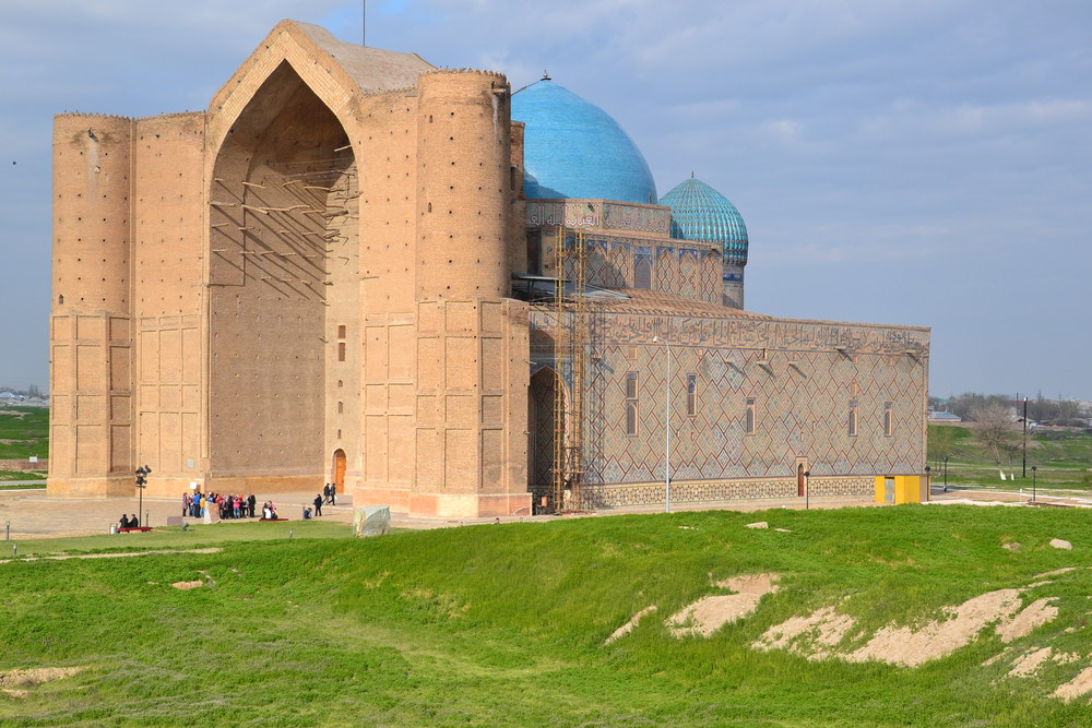 Kıeli shahardyń qasıetin arttyraıyq!