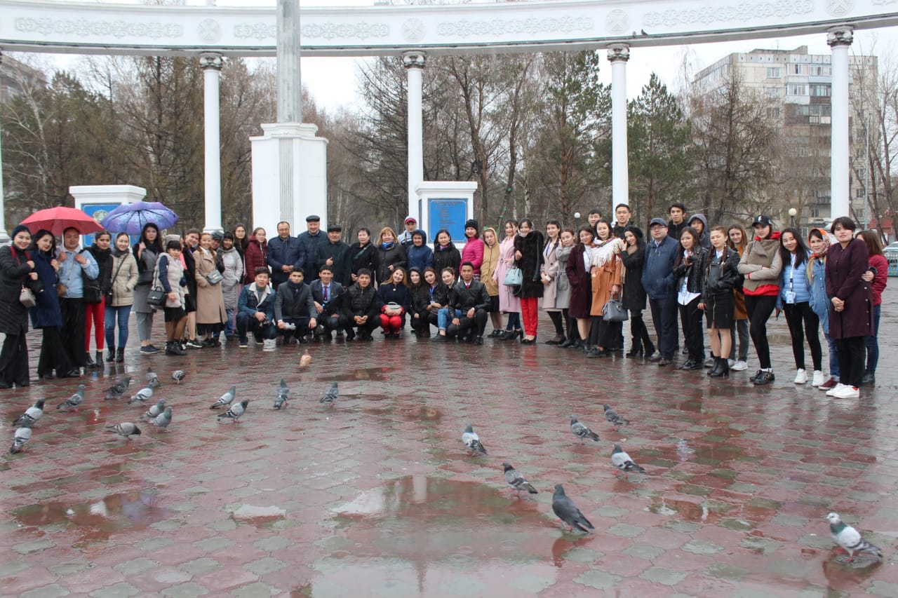 Elimizdiń bolashaq jýrnalısteri Pavlodarda baq synaýda