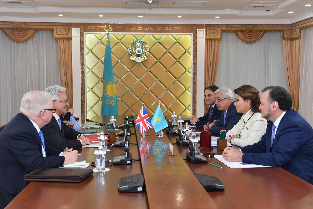 D.Nazarbaeva Eýropa jáne Amerıka isteri jónindegi brıtandyq mınıstrmen kezdesti