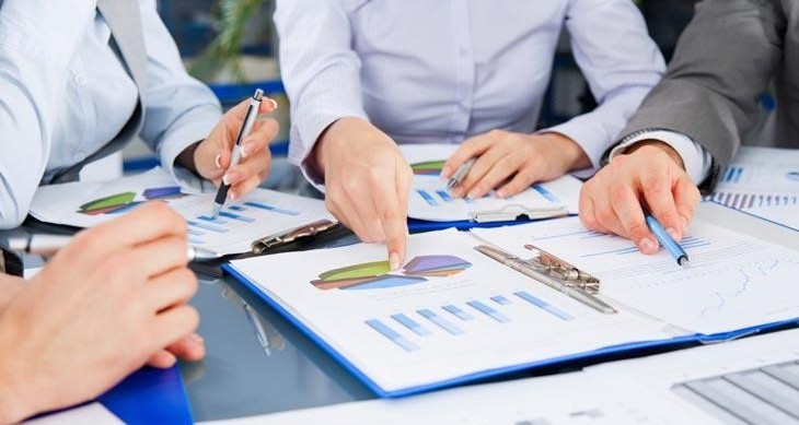 Kásipkerlik te saıası turaqty elde damıdy