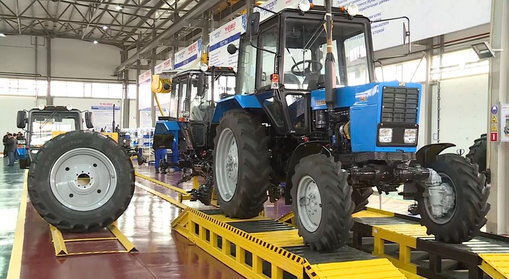 Kóz úırengen «Belorýs»  traktory Qostanaıda qurastyrylady