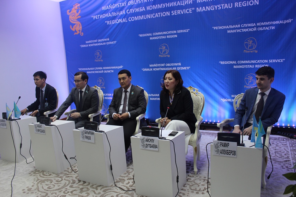 «Úzdik memlekettik qyzmetker » konkýrsyna qatysýshylar sany artyp keledi