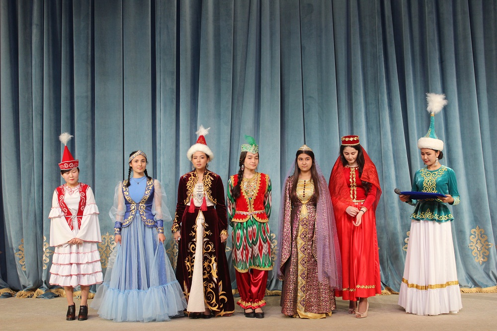 Mańǵystaýda túrli etnos ókilderi arasynda «Kóktem arýy» baıqaýy ótti