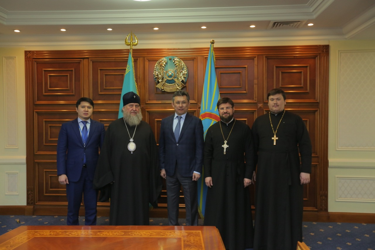 Baqyt Sultanov Qazaqstan Pravoslav Shirkeýiniń basshysymen kezdesti
