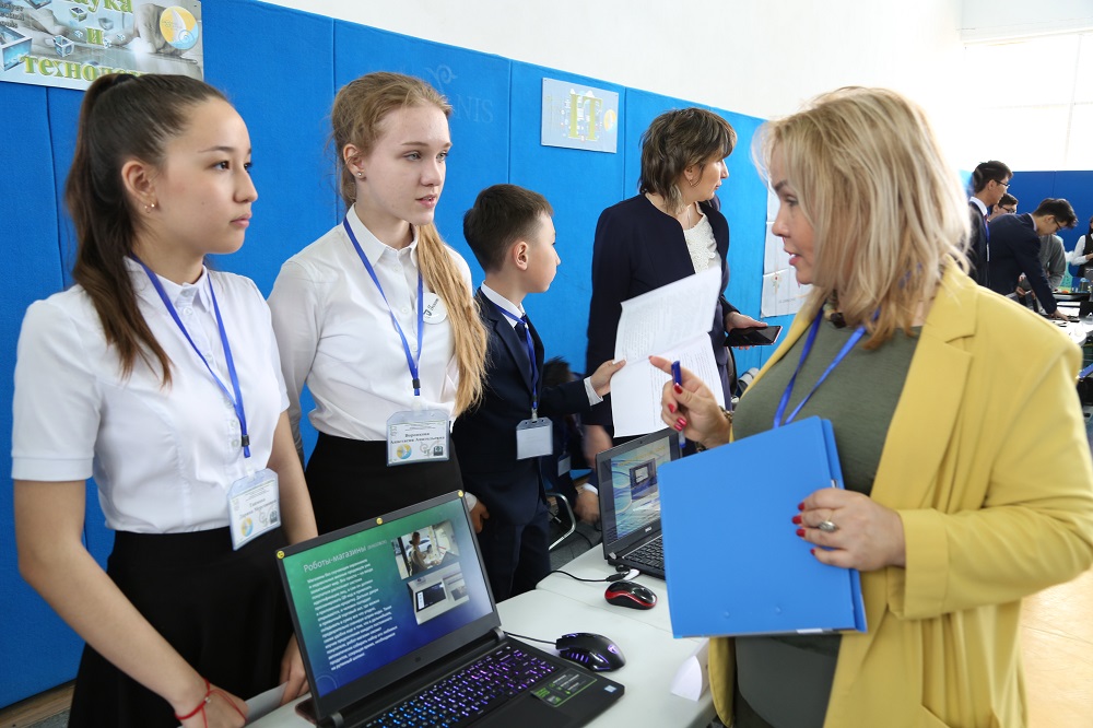 Aqtaýda 170 startap joba tanystyryldy