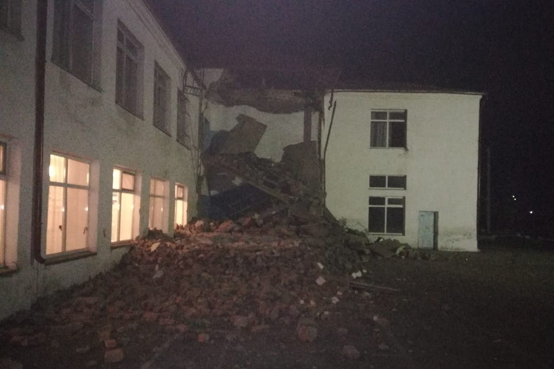 Soltústik Qazaqstandaǵy mektepte sabaq ýaqytsha toqtatyldy