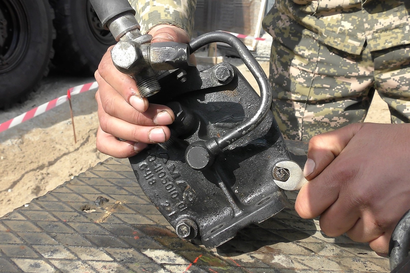 «Batys» О́Q áskerı bólimderinde áskerı tehnıkany jazǵy paıdalaný merzimine kóshirý bastaldy