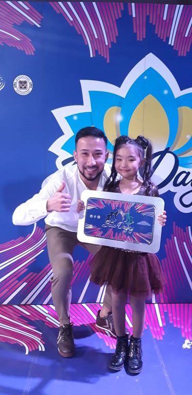 Dana – eń úzdik!