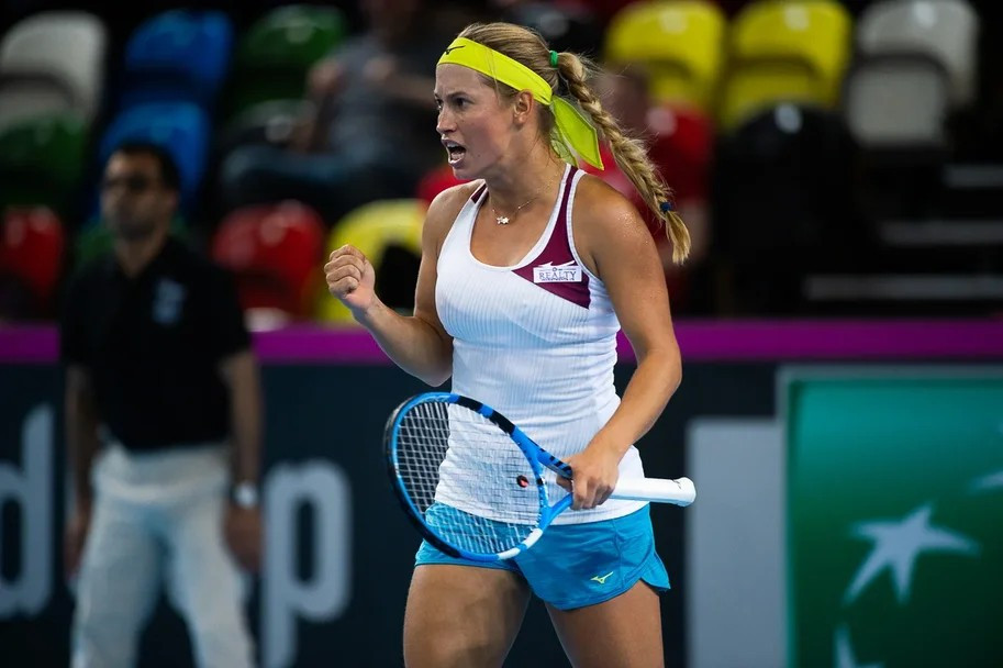 Zarına Dııas pen Iýlııa Pýtınseva álemdik reıtıngte tómendedi