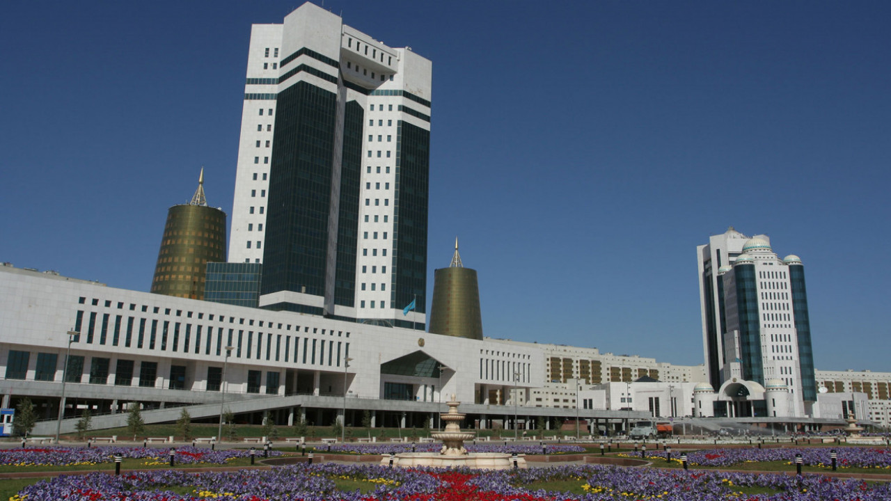 Istiń máni –  áleýmet qamy