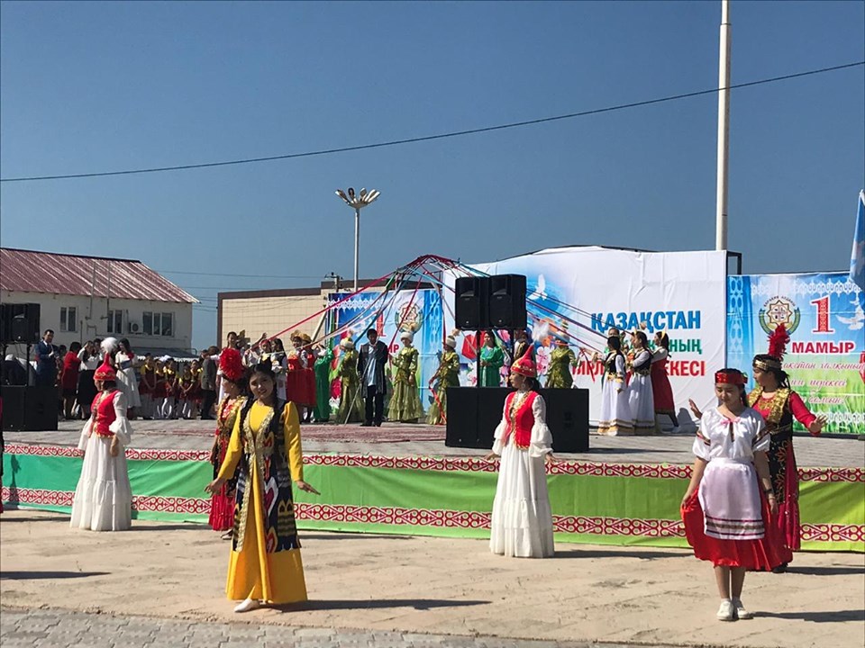 Birlik kúninde Quryqta jármeńke ótti