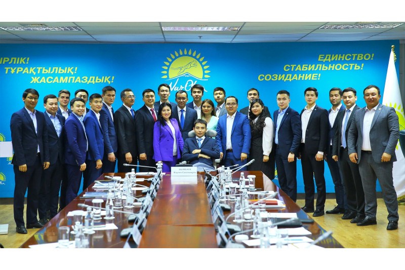 «Jas Otan» jastar qanatynyń tóraǵasy saılandy