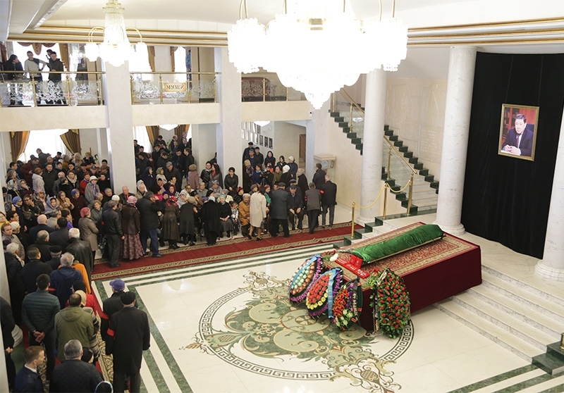 Qaraǵandyda qoǵam qaıratkeri Shaımerden Orazálınovpen qoshtasty