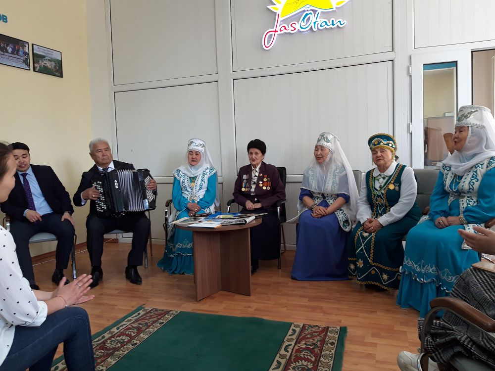 Aqjaıyqtyq analar jastarmen kezdesti