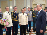Q.Toqaev áskerı jáne quqyq qorǵaý salasynyń qyzmetkerlerine memlekettik nagradalar tapsyrdy