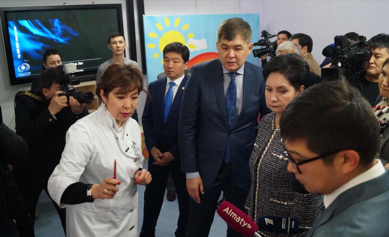 Qaterli isikke shaldyqqandardy dári-dármekpen ýaqytynda qamtamasyz etý tapsyryldy