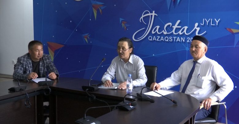 Taldyqorǵanda Ámirjan Qosanovty qoldaýǵa arnalǵan dóńgelek ústel ótti