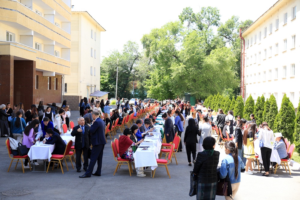 Respýblıkalyq bos jumys oryndary jármeńkesine 150 jumys berýshi qatysty