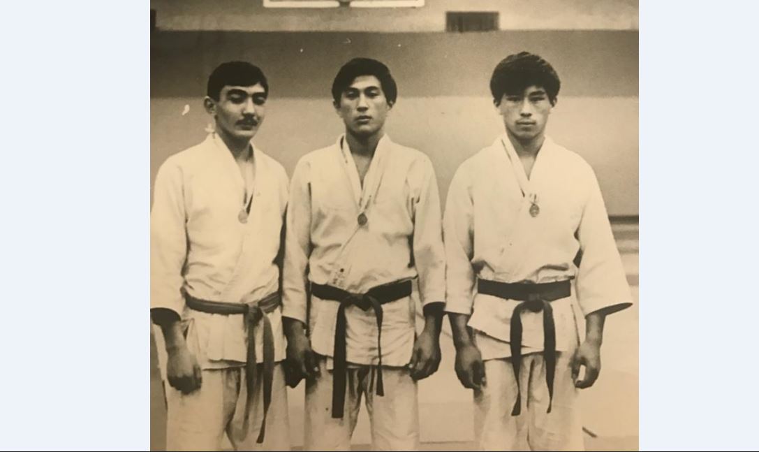 О́mirde óz jolyn tapqan balýan