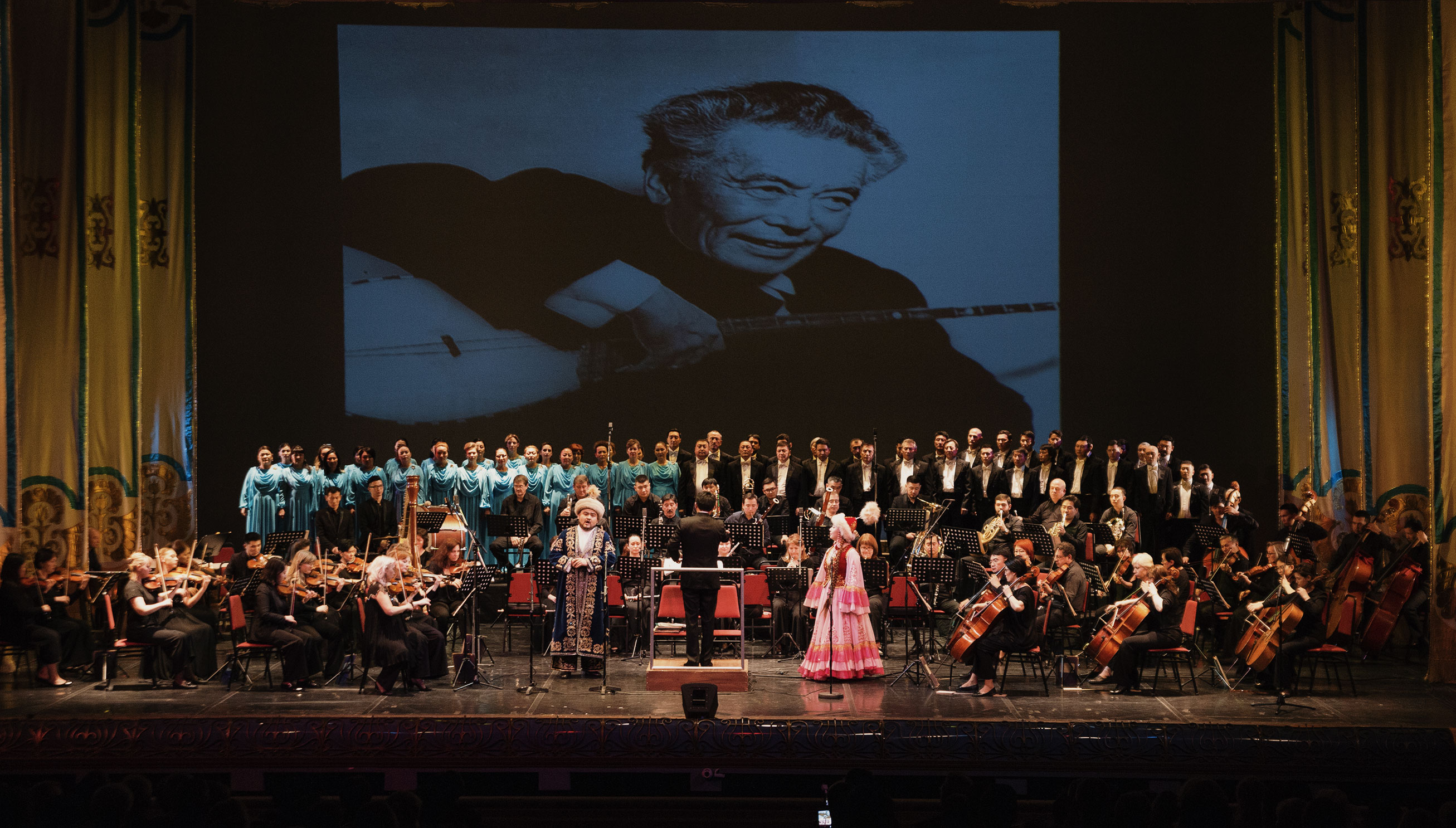 Almatyda Ǵarıfolla Qurmanǵalıevtiń 110 jyldyǵy atalyp ótti