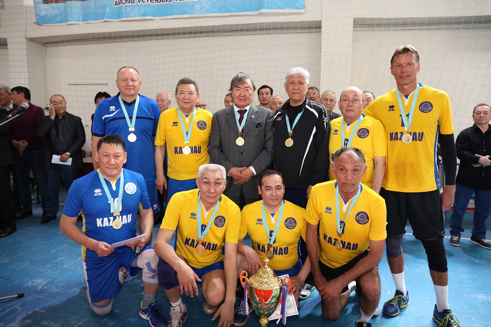 Qazaq ulttyq agrarlyq ýnıversıtetinde Oljas Súleımenovpen kezdesý ótti