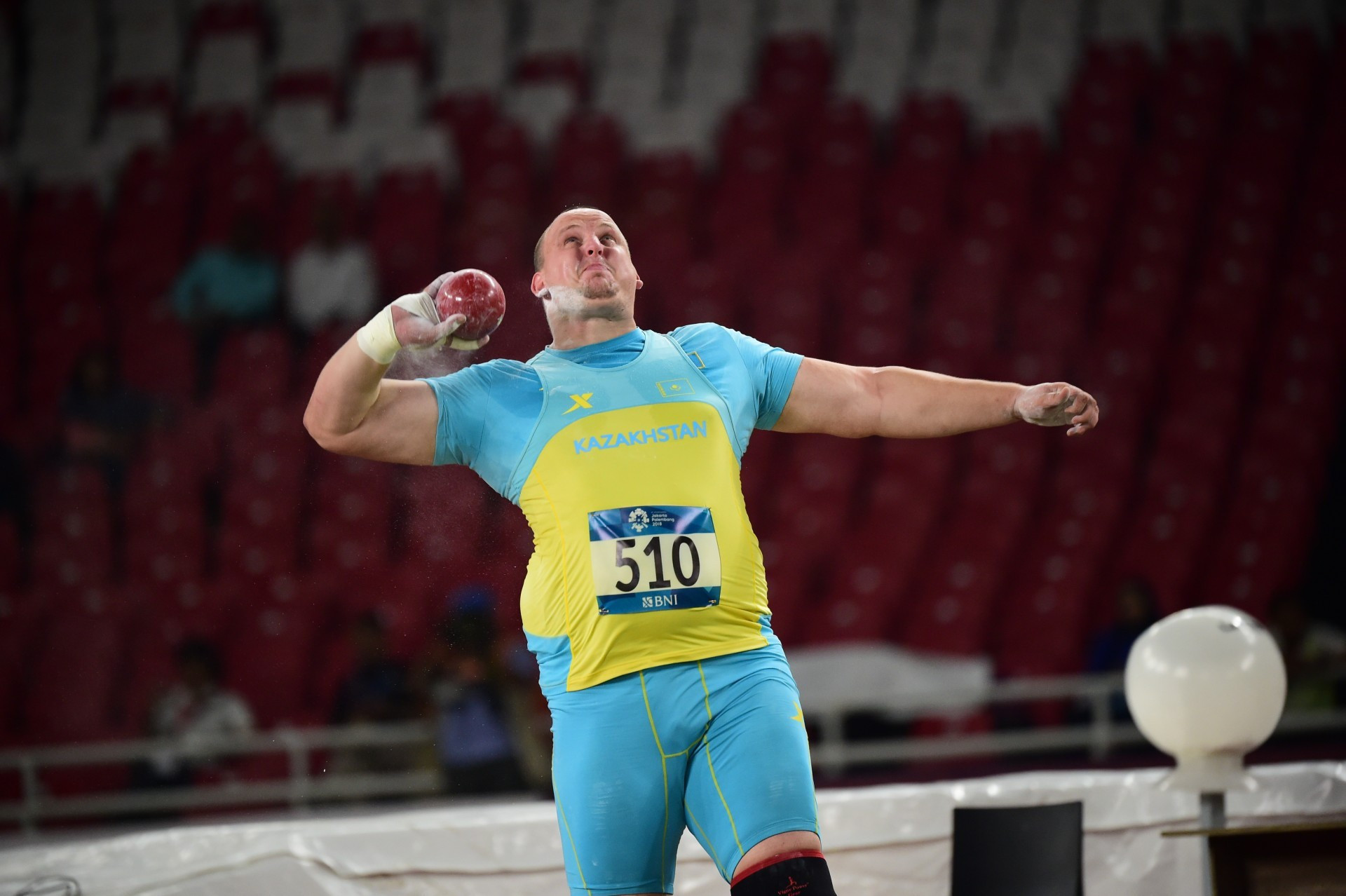 Ivan Ivanov ıadro laqtyrýdan Taılandtyń ashyq chempıonatynda altyn aldy