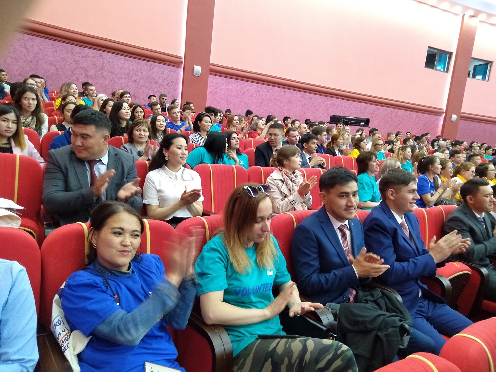 Dáýren Abaev jastarǵa tabysty qyzmet úshin qajet úsh sapa týraly aıtty