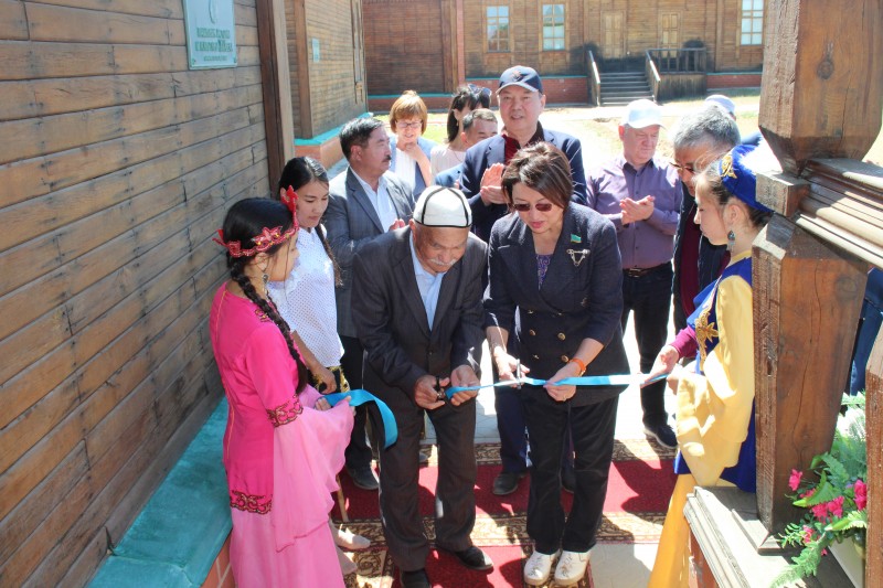 Batys Qazaqstan oblysynda Sháńgereı mýzeıi ashyldy