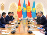 Qasym-Jomart Toqaev Qyrǵyz Respýblıkasynyń Prezıdenti Sooronbaı Jeenbekovpen kezdesti