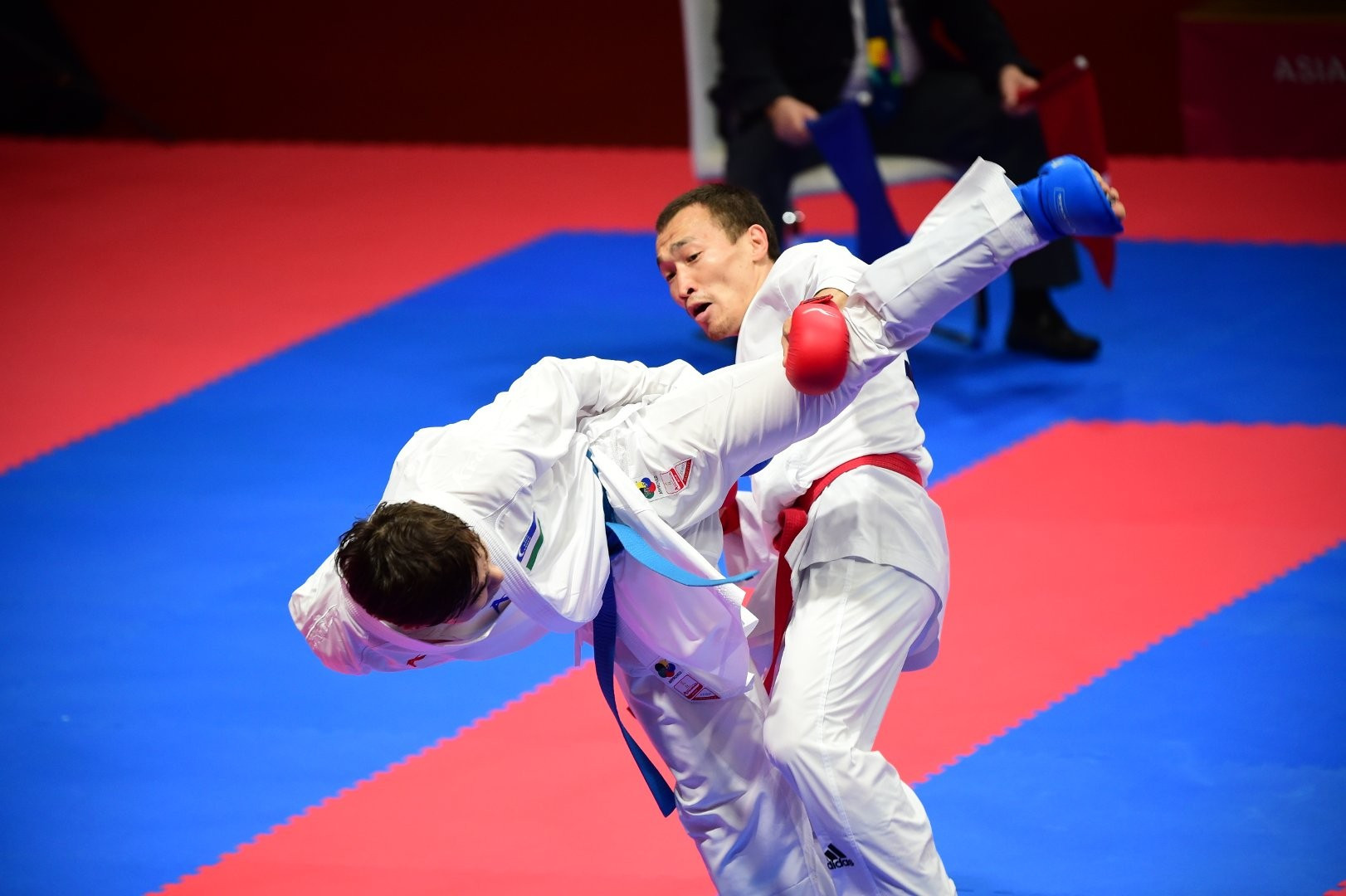 Darhan Asadilov karateden Shanhaıdaǵy Premer-lıgada baq synaıdy