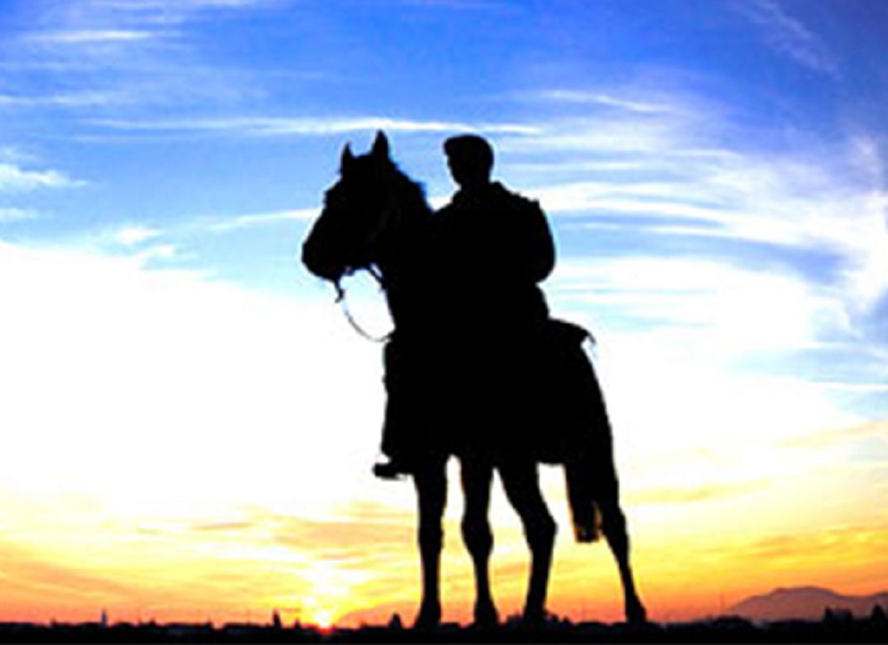 Eki keshtiń arasynda