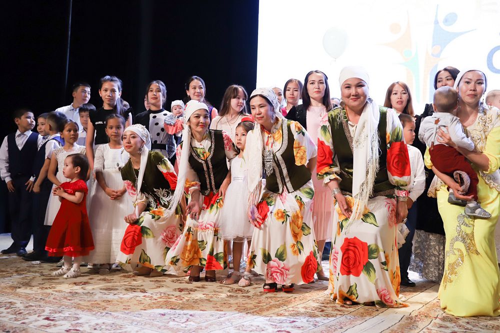 Úlgili otbasy bolý – baqyt