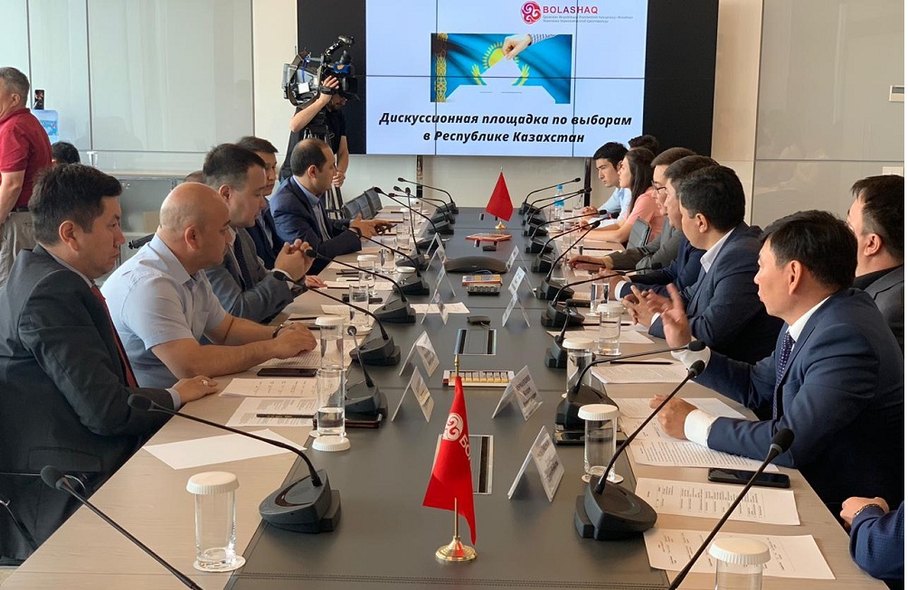 Nur-Sultanda saılaý týraly pikirtalas ótti